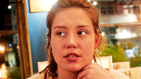 Adele Exarchopoulos Rien a foutre 2021 Party Celebs